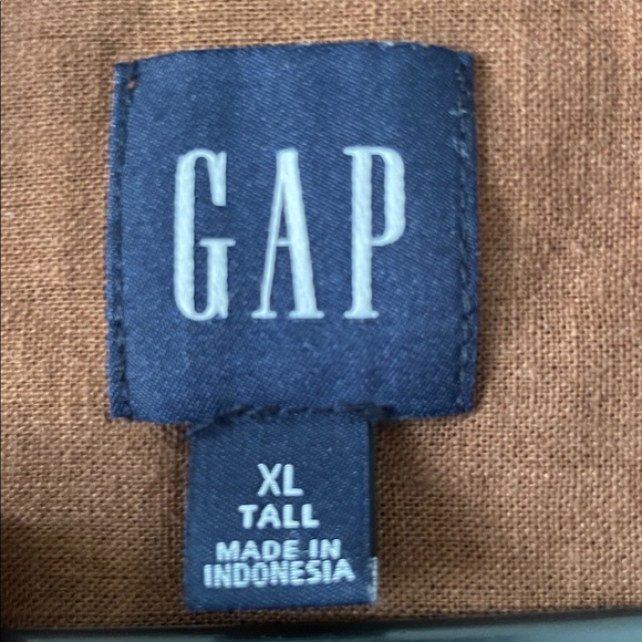 GAP brown button up top XL tall - Picture 3 of 4